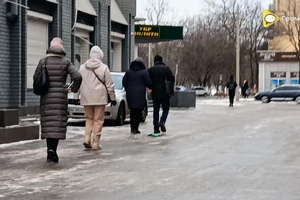 Два тижні ожеледиці: реакція містян на проблему з посипанням міста
