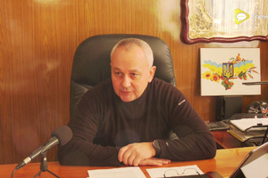 Чому не прибираються території закритих садків.