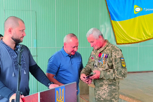 Сесія міськради: відзначення ветеранів та вручення посмертних нагород родинам загиблих героїв