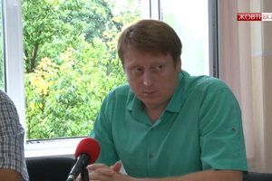 Новини медицини: 50% лікарняних замінено на справжні. Дорослим пропонується робити щеплення